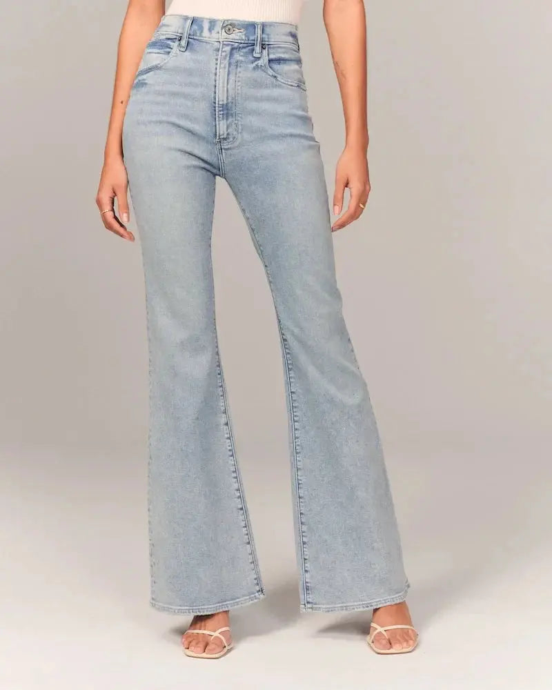 Flare Sculpt Jeans - Soliqlo