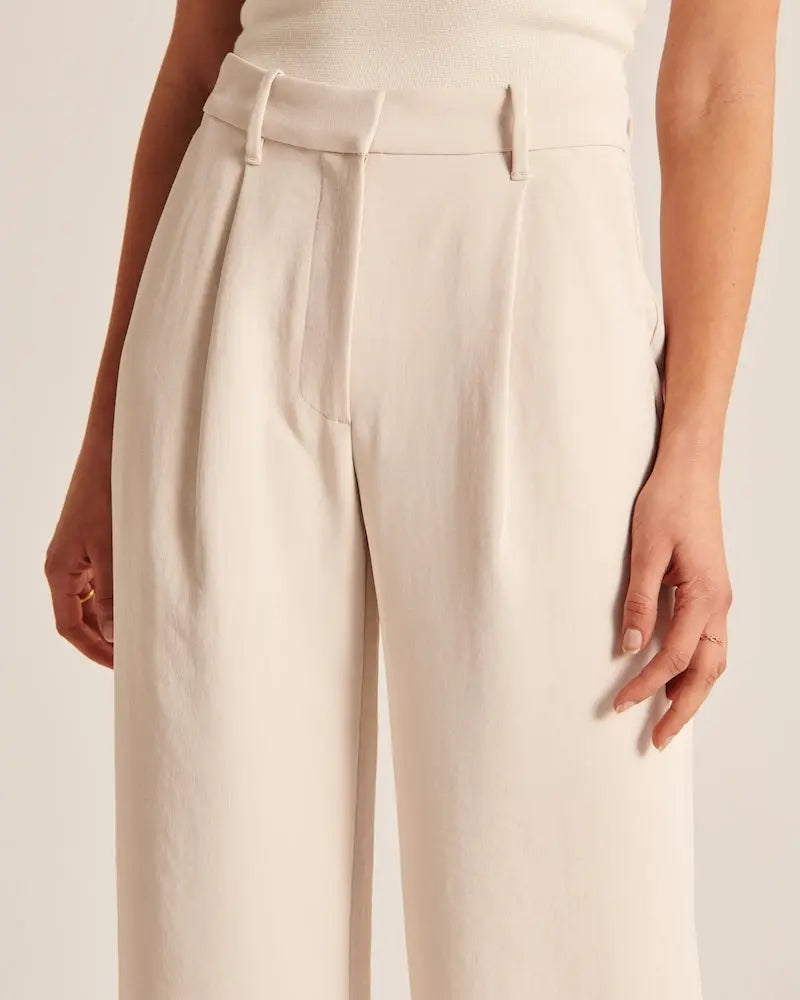 Beige Wide-Leg Pants Soliqlo