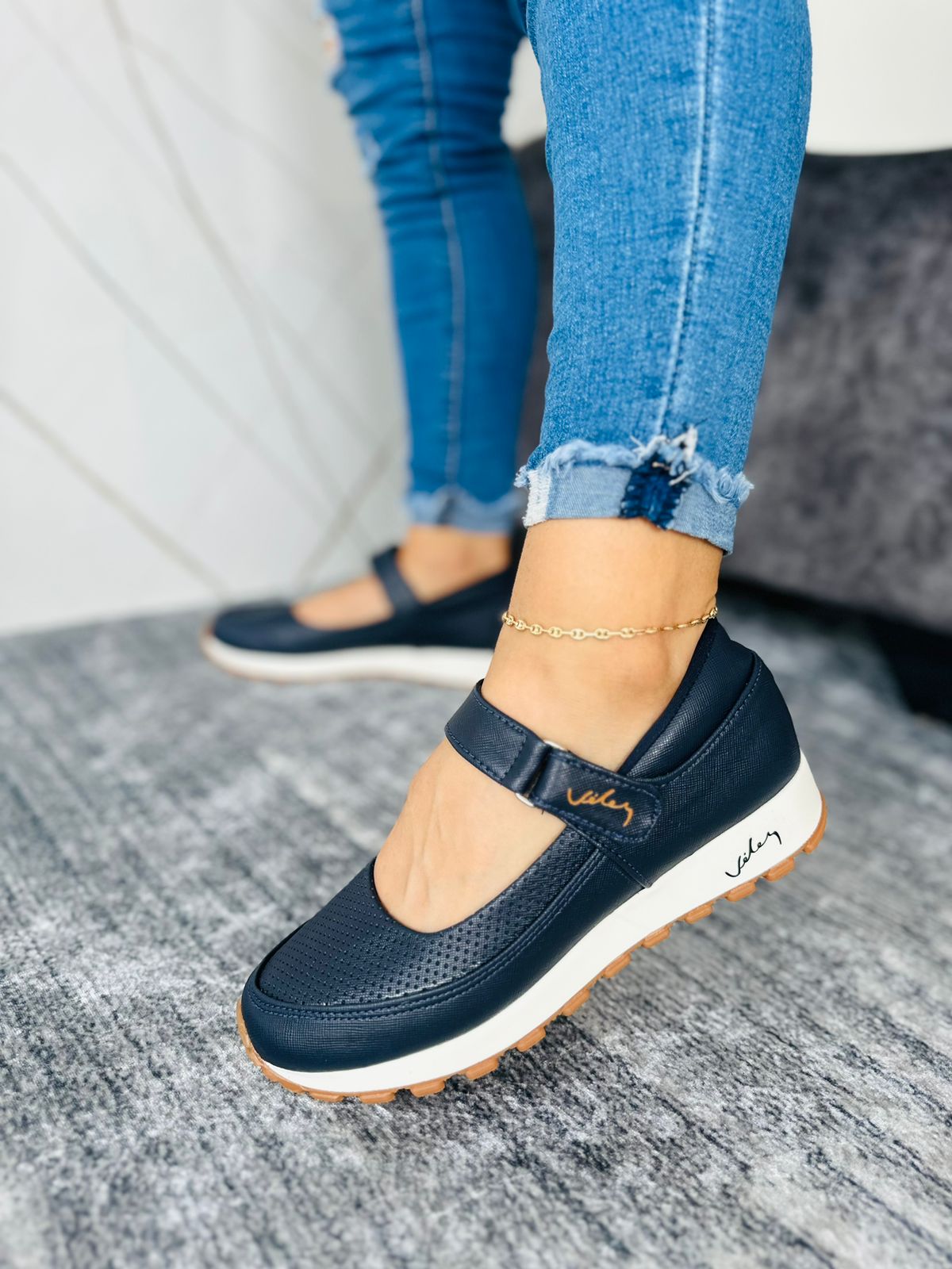Balance Step - Orthopedic Shoe - Soliqlo