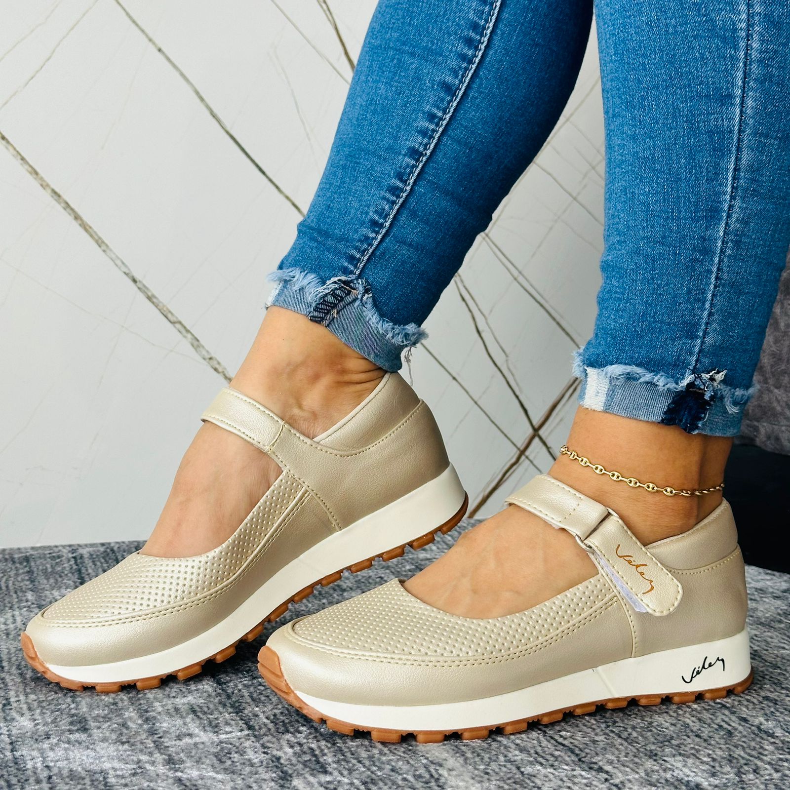 Balance Step - Orthopedic Shoe - Soliqlo