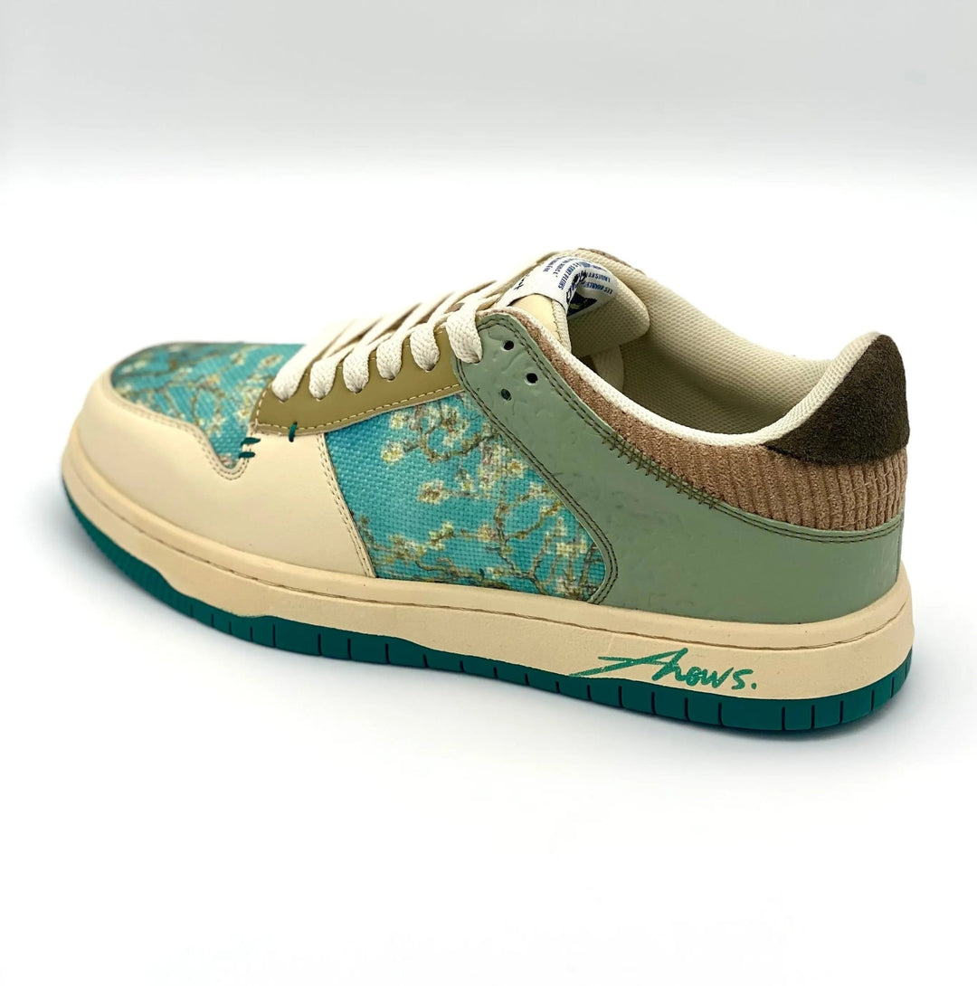 Canvas Bloom Sneakers - Soliqlo