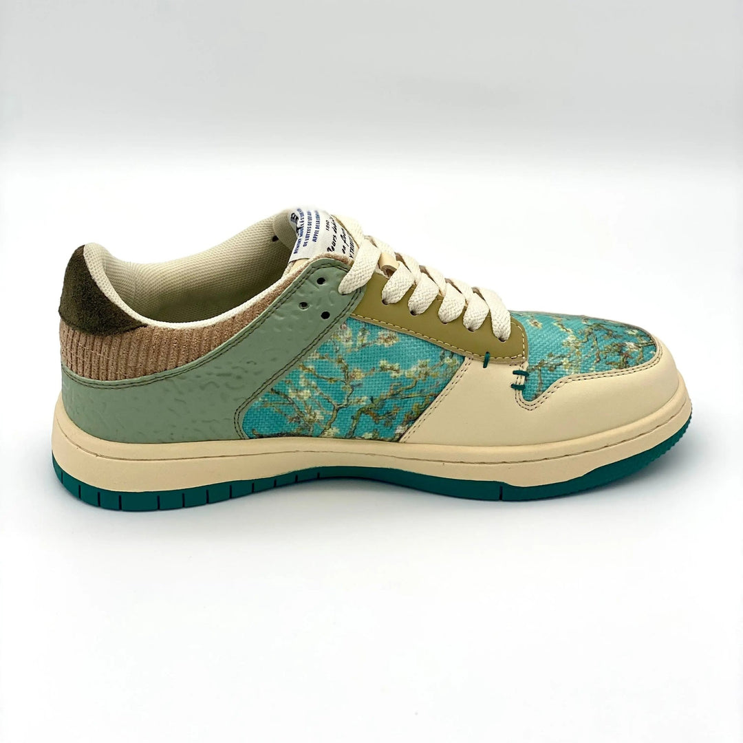 Canvas Bloom Sneakers - Soliqlo