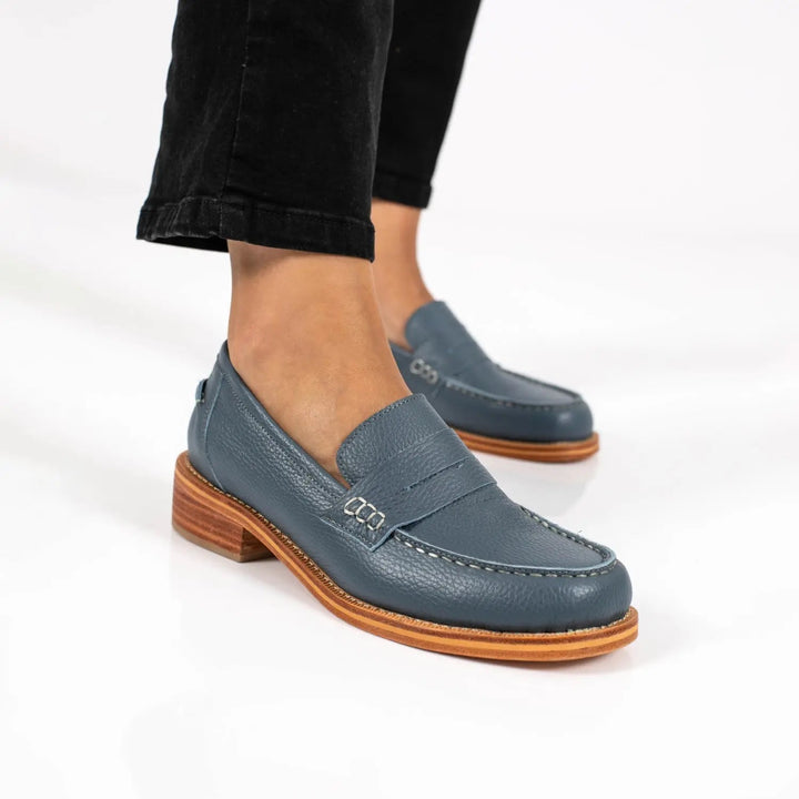 IcyLux Loafers - Soliqlo