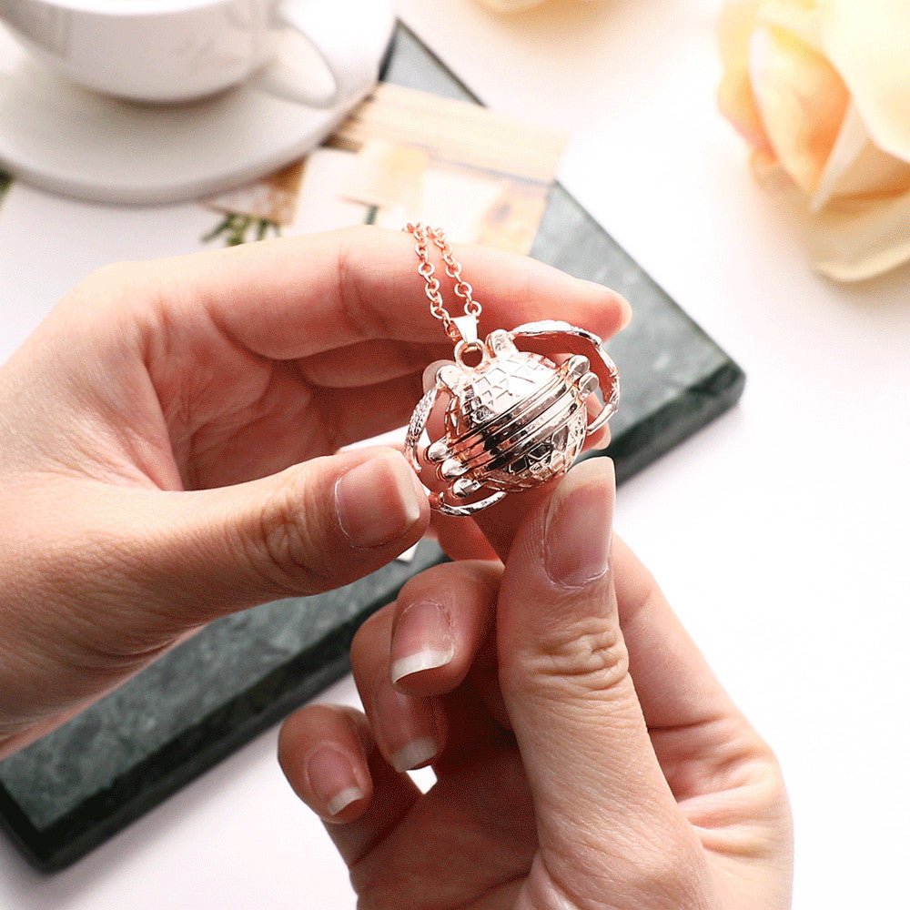 lusailstore - Foldable Photo Pendant Accessories - Soliqlo