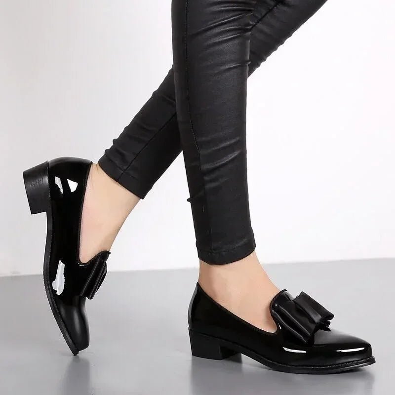 Parisienne Charm Leather Bow Flats - Soliqlo